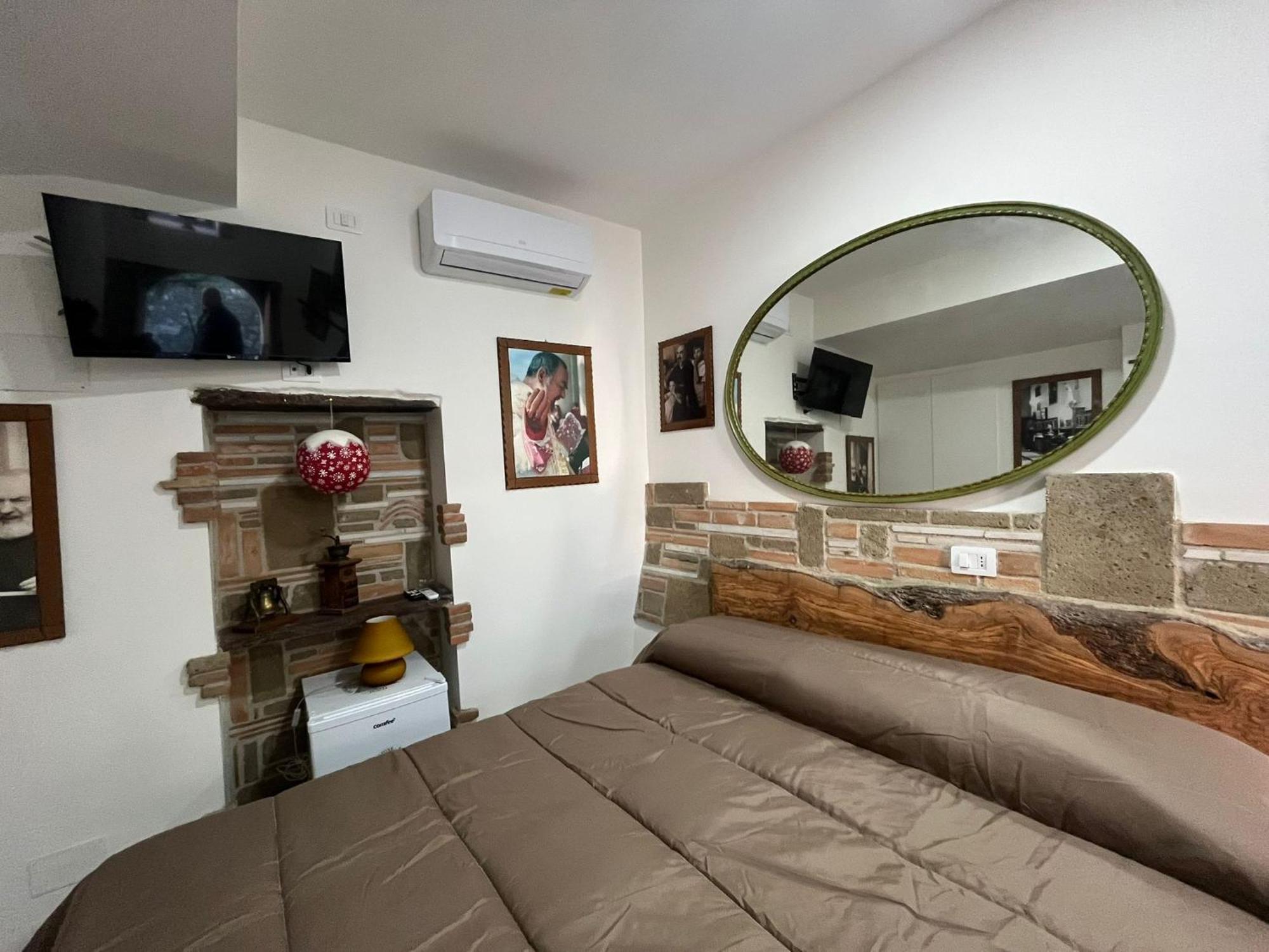 Dimora Forgione B&B - Pietrelcina Kültér fotó