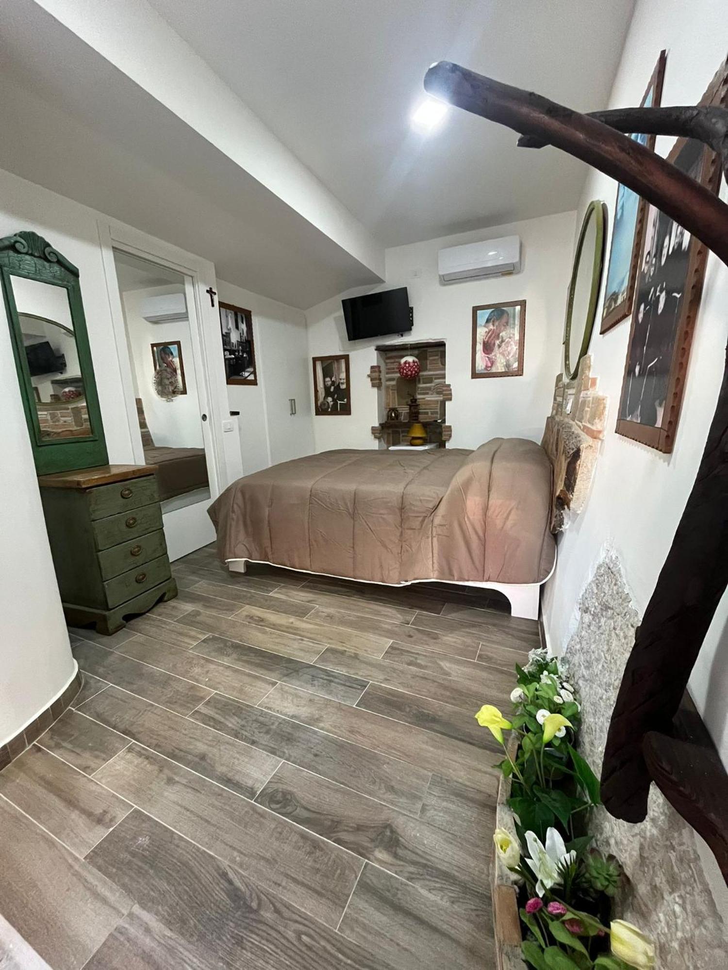 Dimora Forgione B&B - Pietrelcina Kültér fotó